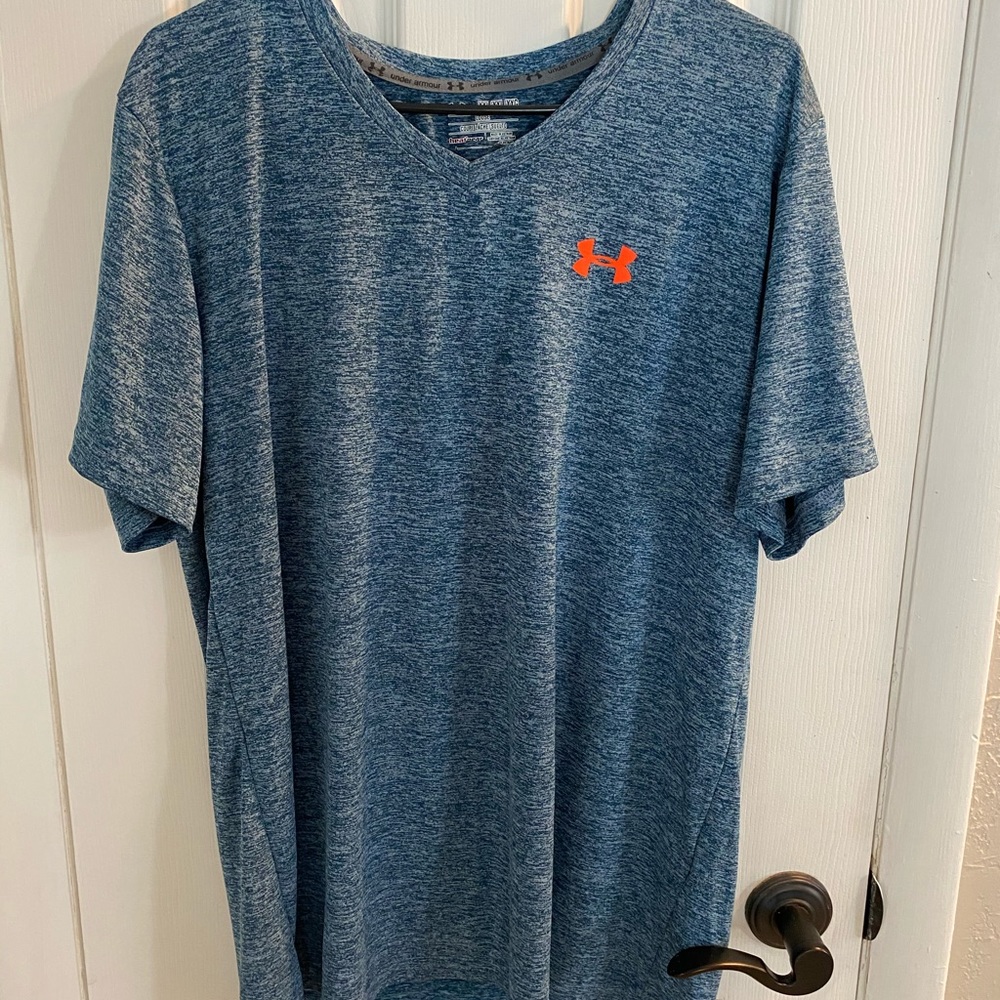 Under Armour Tshirt